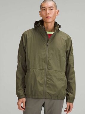 Mens Lululemon Evergreen Jacket size L